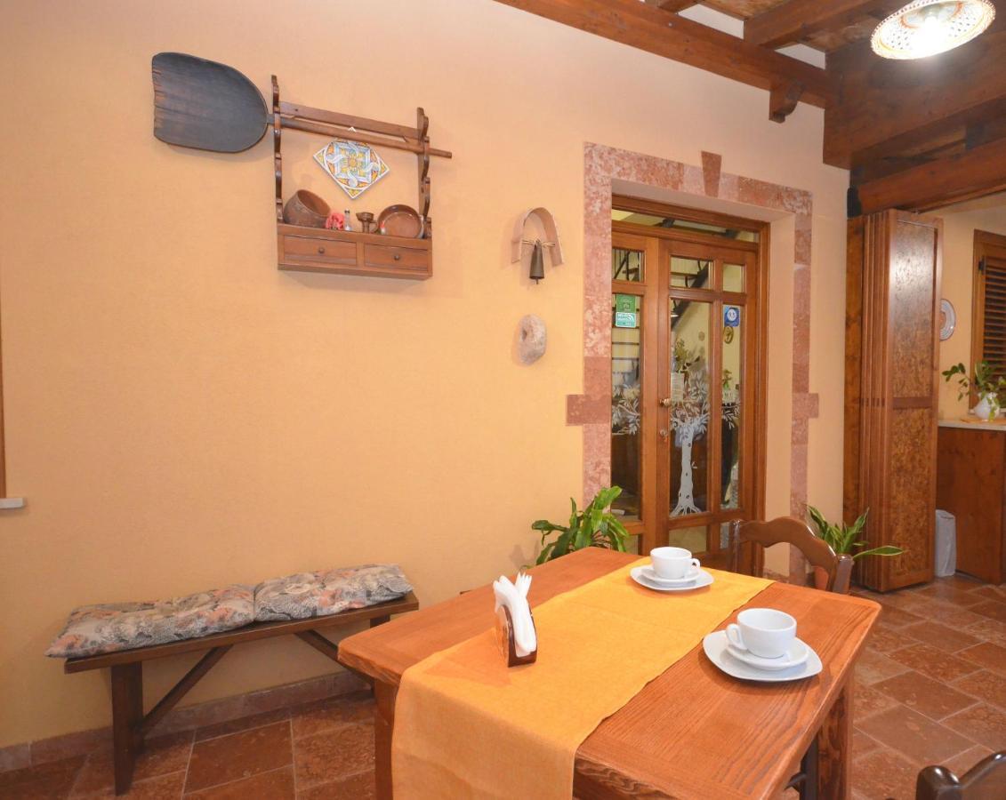 Cascina Degli Ulivi Bed & Breakfast